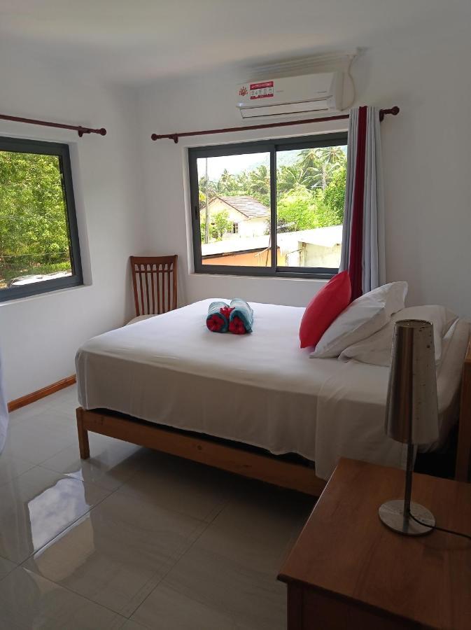 Les Forbans SelfCatering Apartment Takamaka Extérieur photo