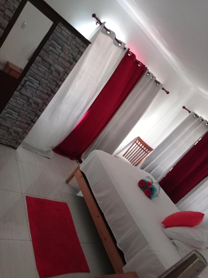 Les Forbans SelfCatering Apartment Takamaka Extérieur photo