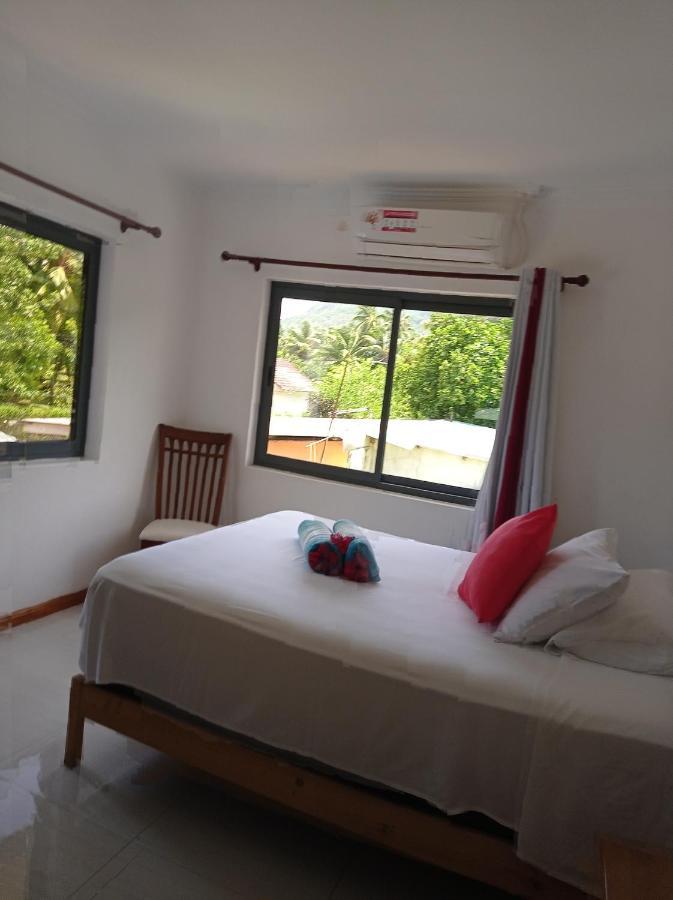 Les Forbans SelfCatering Apartment Takamaka Extérieur photo
