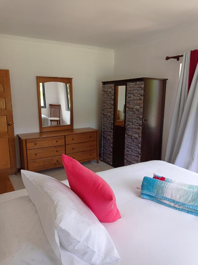 Les Forbans SelfCatering Apartment Takamaka Extérieur photo