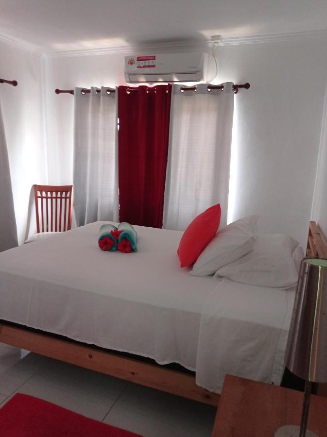 Les Forbans SelfCatering Apartment Takamaka Extérieur photo