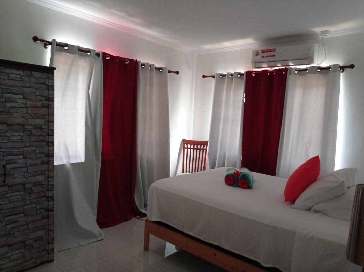 Les Forbans SelfCatering Apartment Takamaka Extérieur photo
